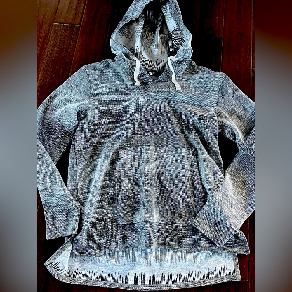 Women’s The North Face sweatshirt